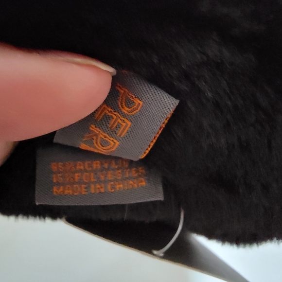 Faux Fur Infinity Scarf In Black NWT - Picture 8 of 11